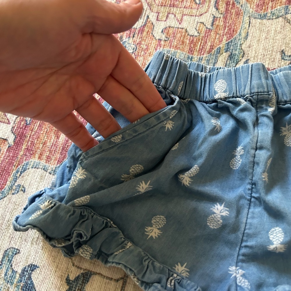 Baby gap denim pineapple shorts - Picture 3 of 5
